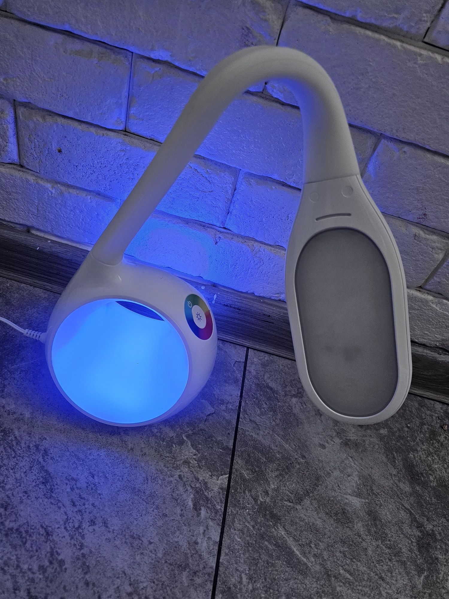 Lampa na biurko kolorowo Biała