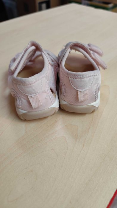 Sandálias de menina H&M