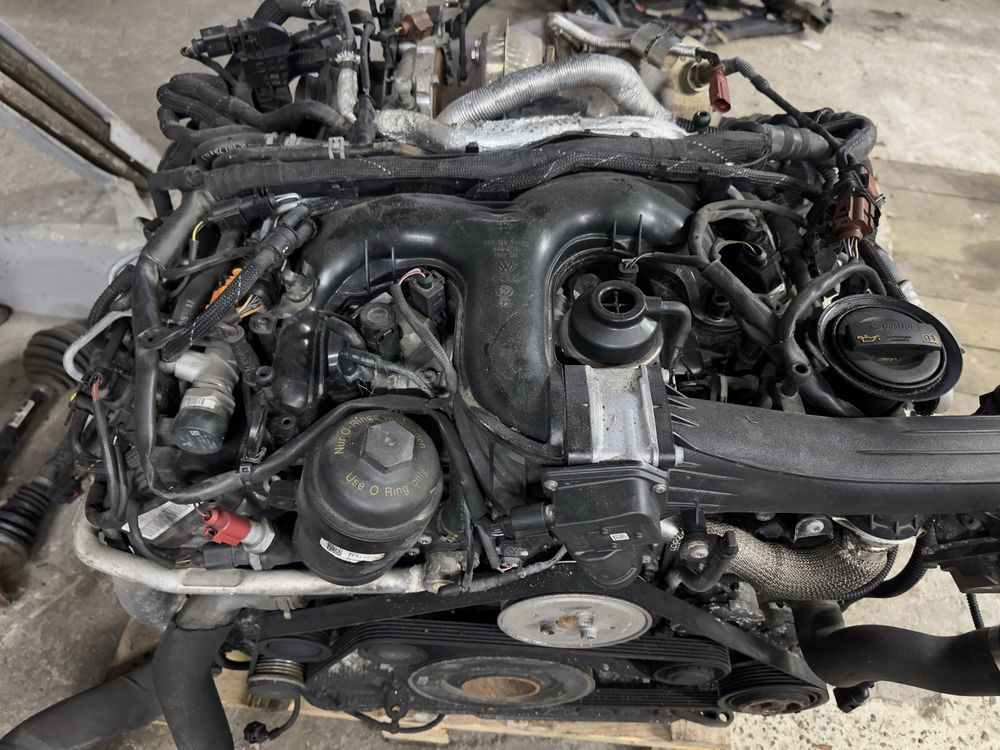 Розборка Audi A7 c7 4G 10-18р LX7W