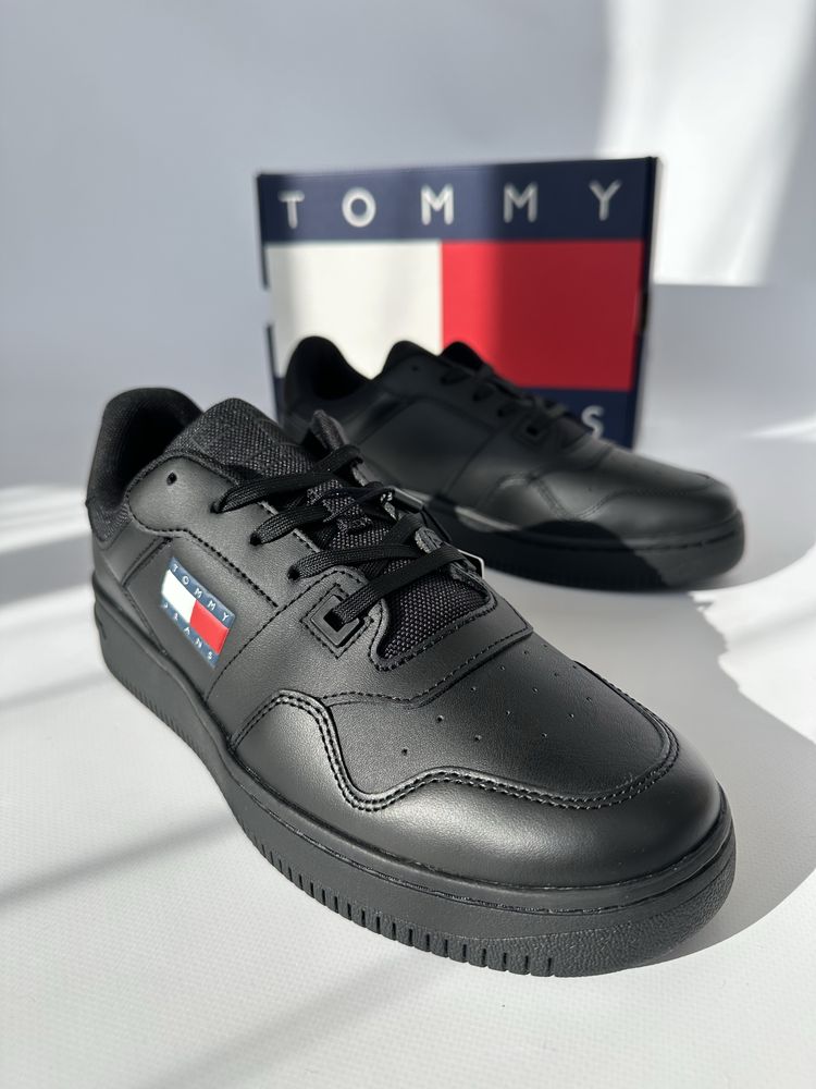 Оригінал чоловічі кросівки Tommy Hilfiger