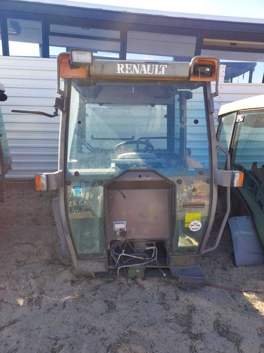 Kabina ciągnika Renault
