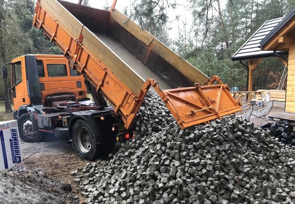 KOSTKA GRANITOWA 4x6, 7x9, 8x11, 10x10, 15x17 Szary Granit Brukowa