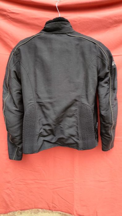 Продам мотокуртку