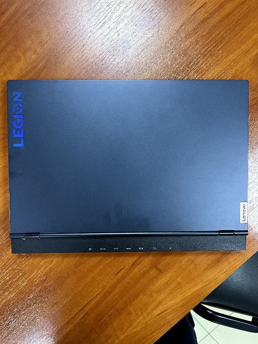 Ноутбук ігровий Lenovo Legion5 15ACH6H (82JU00YKRA) Black