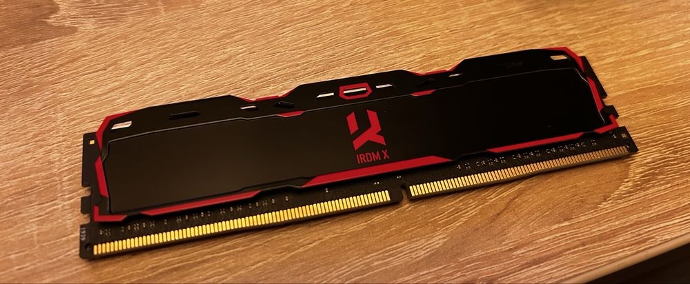 Pamięć RAM DDR4 Goodram IRDM X 4GB 2666MHz CL18