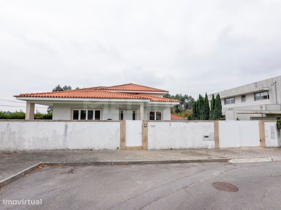 Moradia Isolada em Avidos