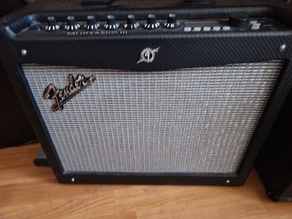 Fender Mustang III