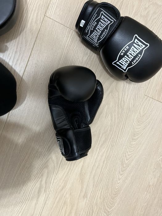 Rekawice i tarcze bokserskie