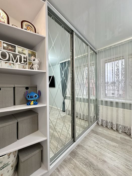 Продам двокімнатну квартиру на Щасливому! Терміново