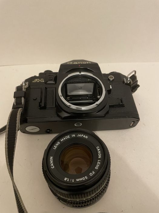 Canon A-1 com objetiva canon 50mm 1.8
