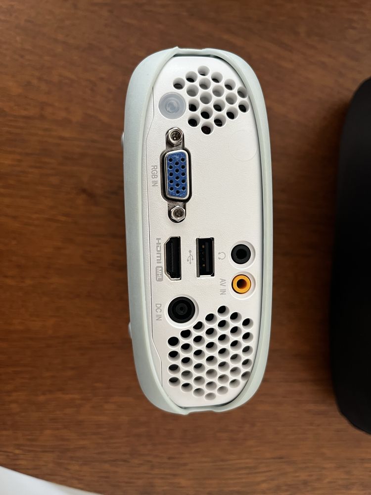 PW600G (MiniBeam) -  LED Projector Portátil