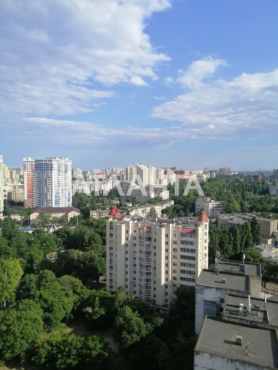 Продам 3-х комнатную с Ремонтом в ЖК Мандарин на ул. Канатной
