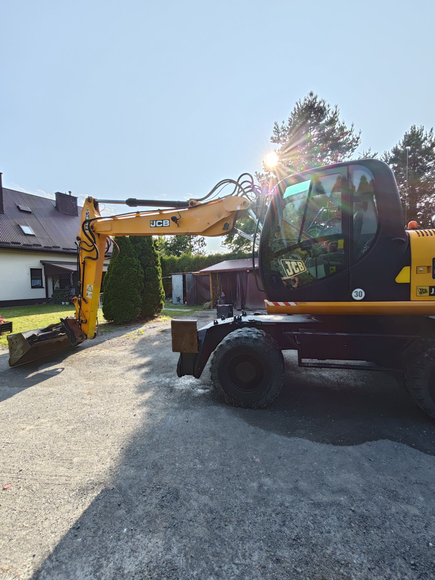 Koparka kołowa JCB JS145W
