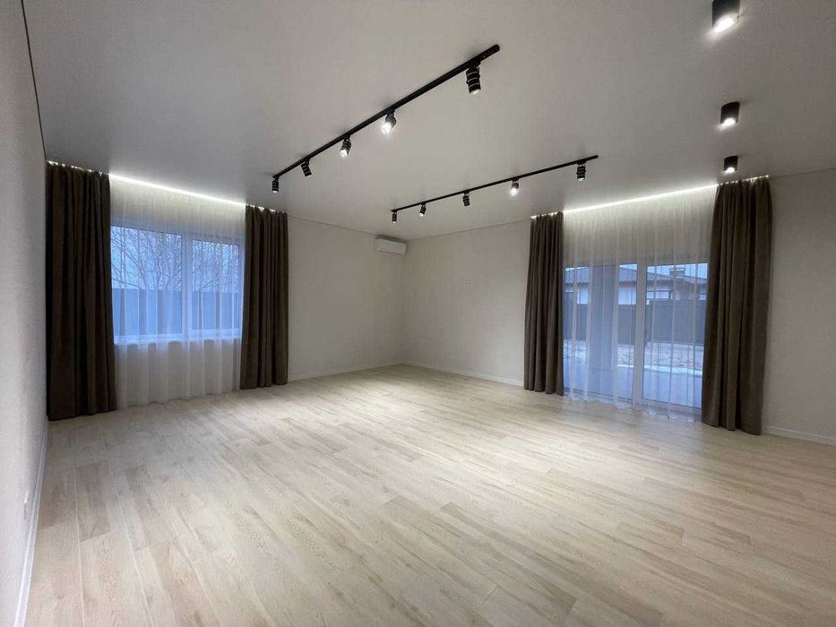 Будинок з ремонтом в Бучі на ділянці 5 сотки з Газом