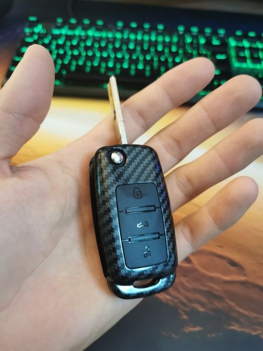 Карбоновий чохол захисний для/на ключів Skoda (Шкода), WV