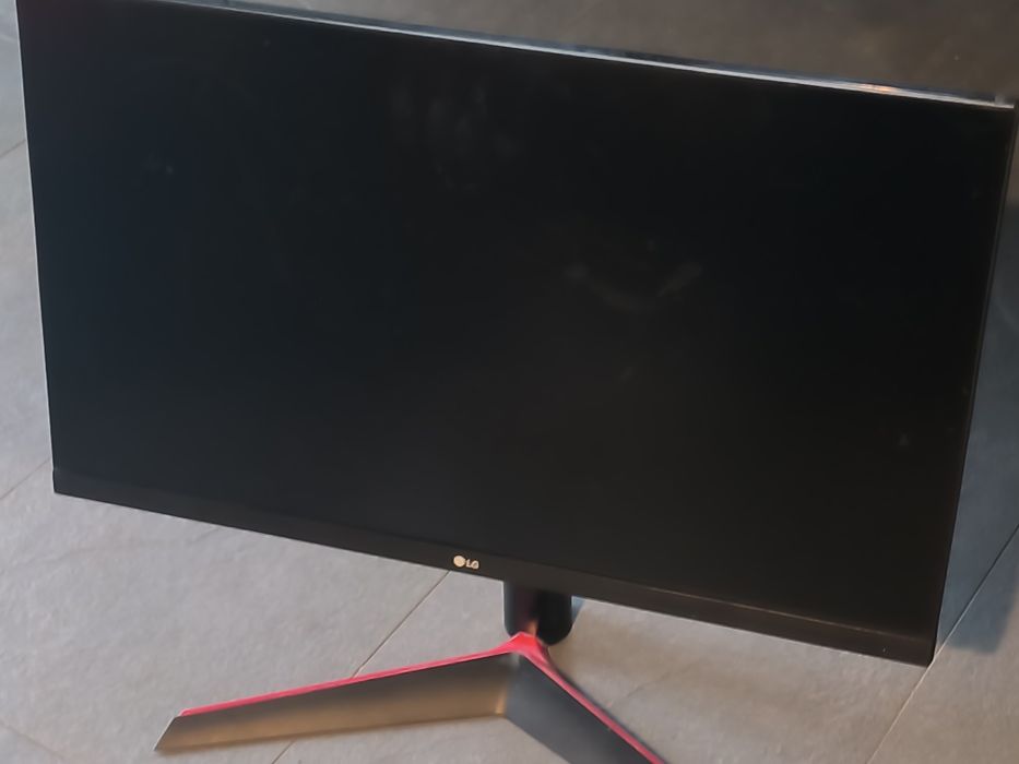 Monitor lg 27 144hz uszkodzony