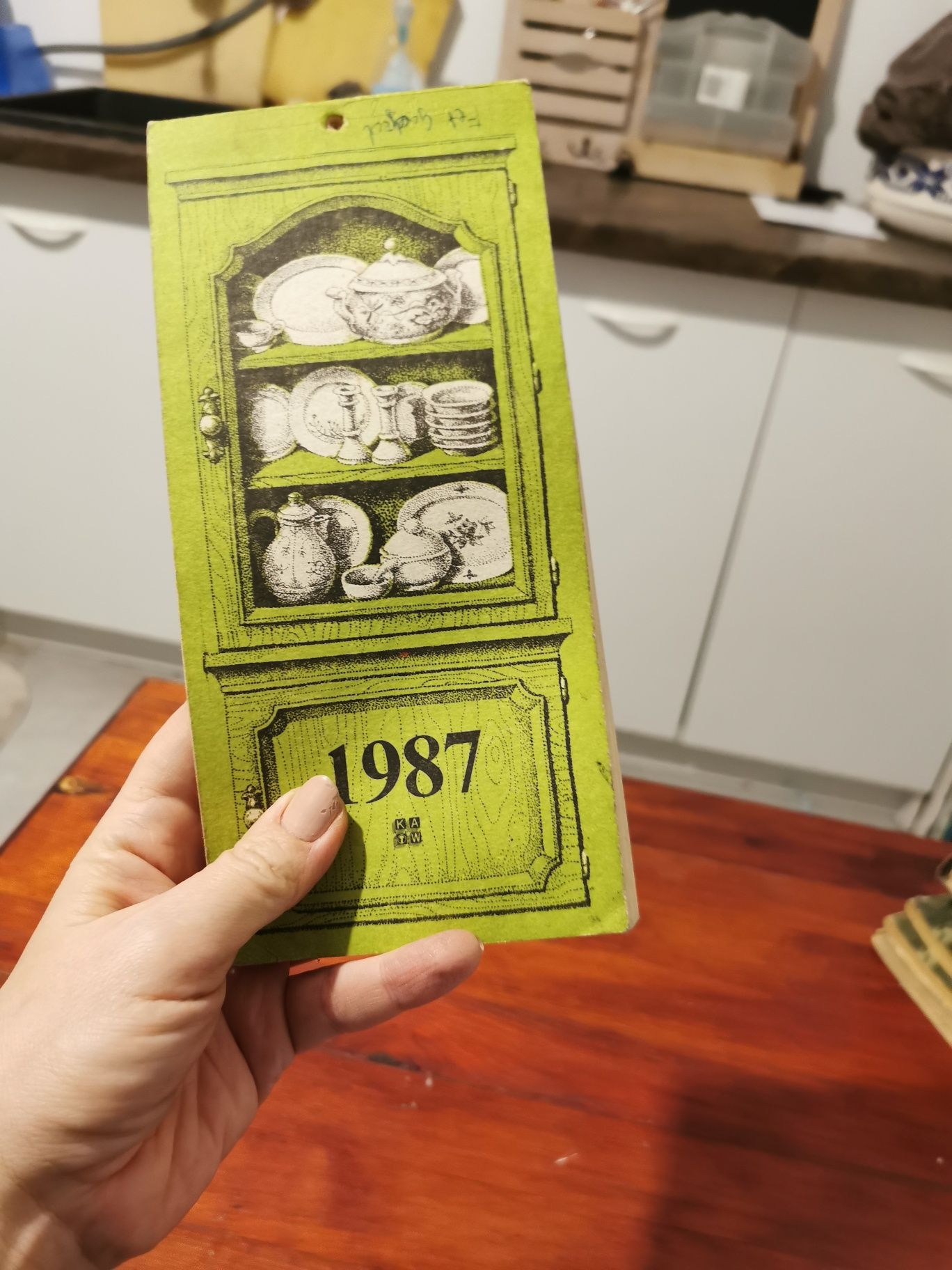 Kalendarz z 1987 roku z przepisami