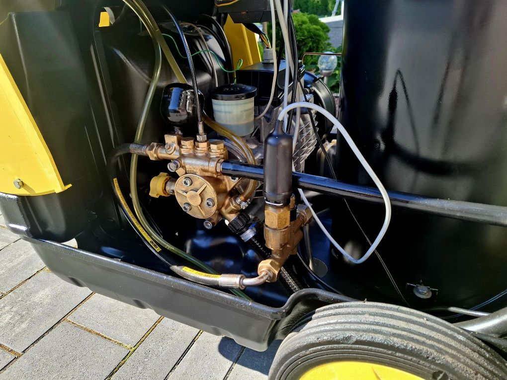 Karcher Hds 895 z podgrzewaniem wody 400V 160 bar Radom