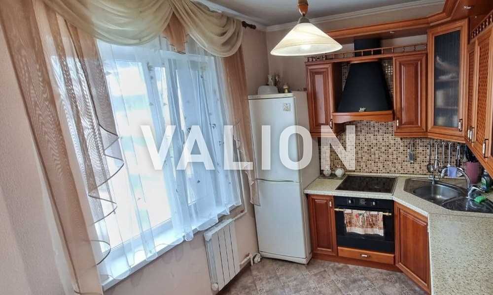 Продам 3-ком.квартиру,возле метро Оболонь, ул. Иорданская 11Д