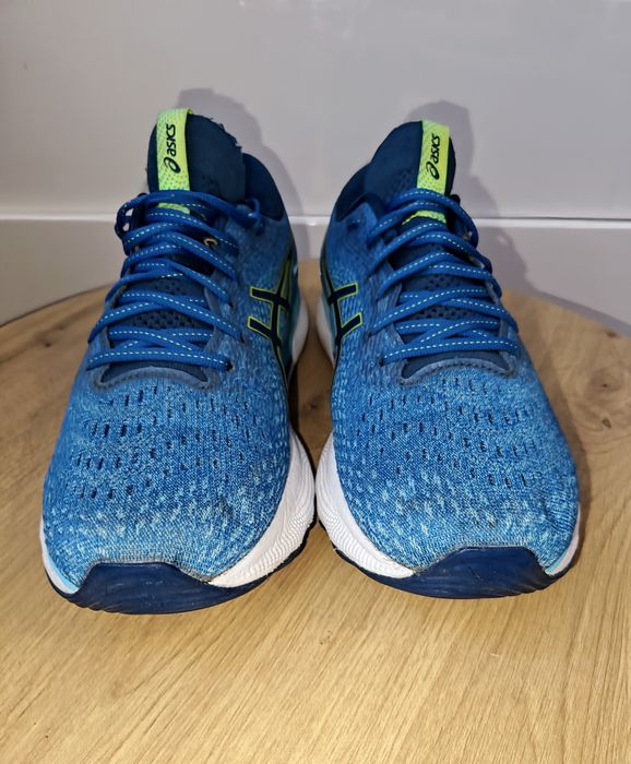 Męskie świetne buty do biegania Asics Gel-Nimbus 24 rozmiar 42.5