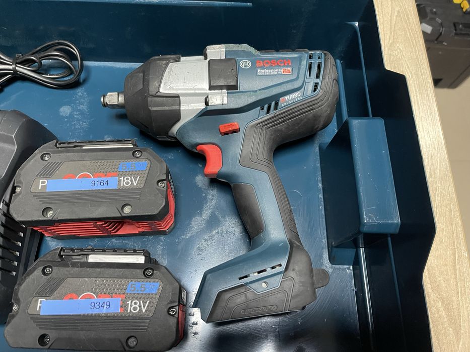Bosch GDS 18V-1000 / безщітковий гайковерт Бош 1/2 1000Нм