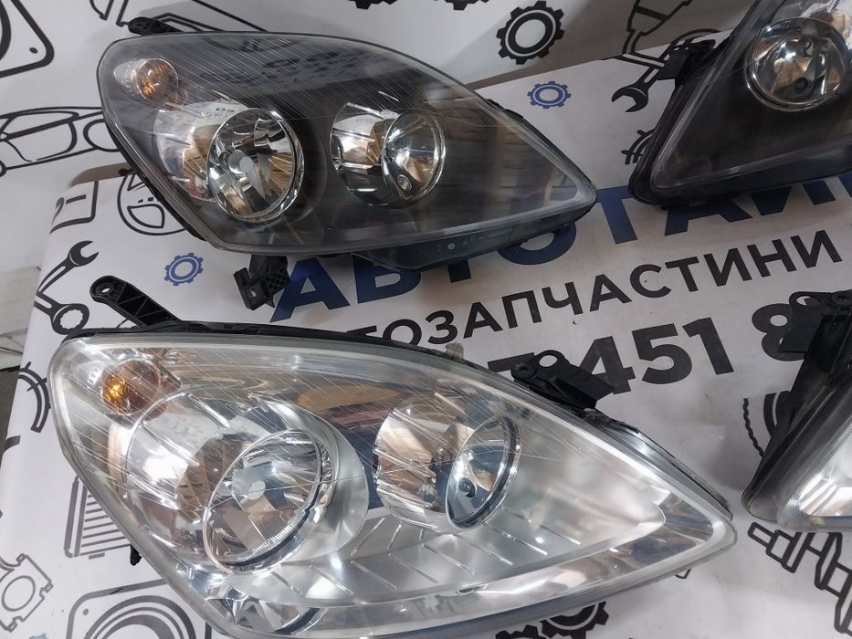 Фари Opel Zafira B.Опель зафіра б.оригінал європа.opel astra h