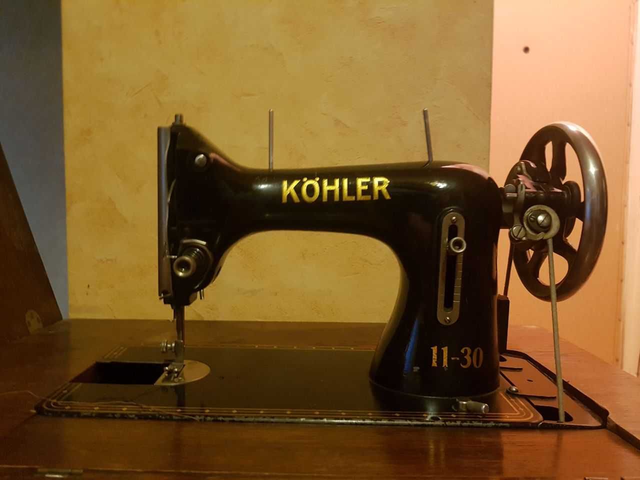 Швейная машинка Kohler 11-30 с тумбой
