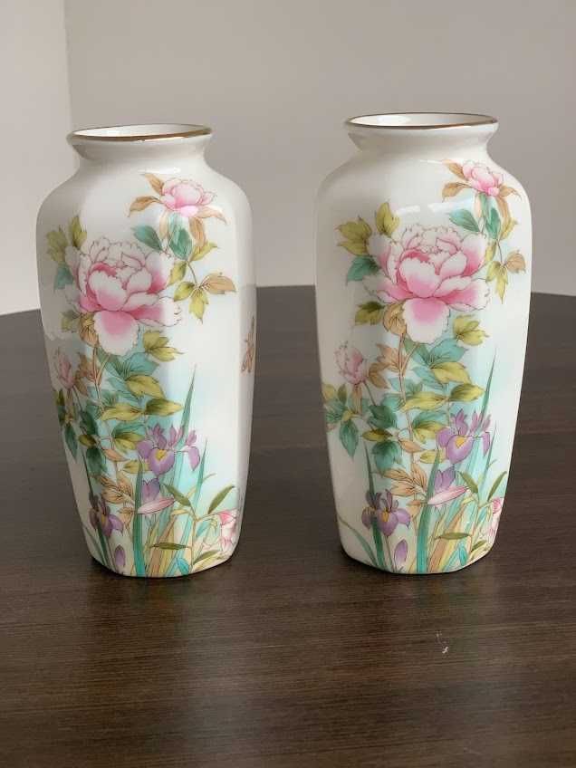 Дві японські порцелянові вази Shibata
