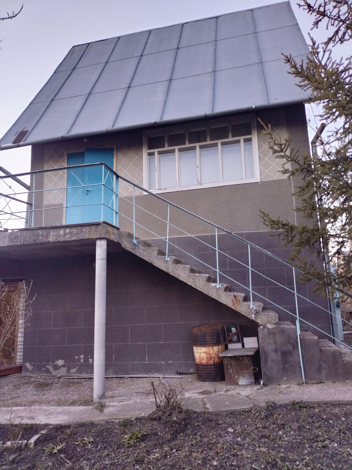 Продається  2- поверхова дача  Соколовський масив.