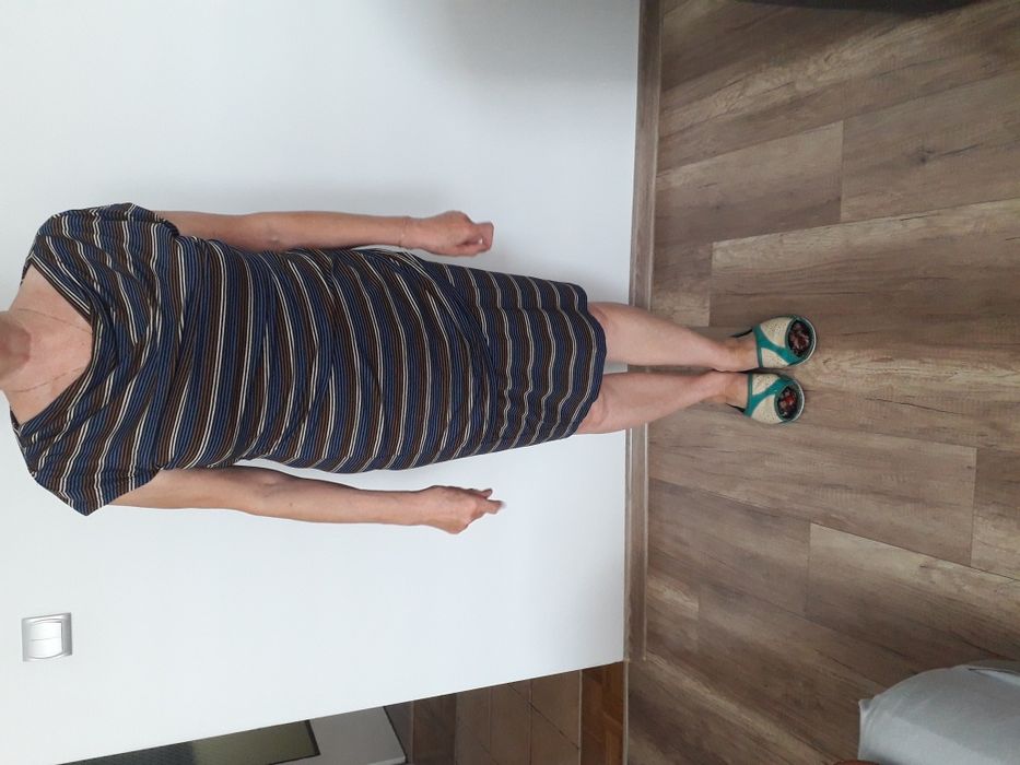 Sprzedam sukienkę CDN rozm 40