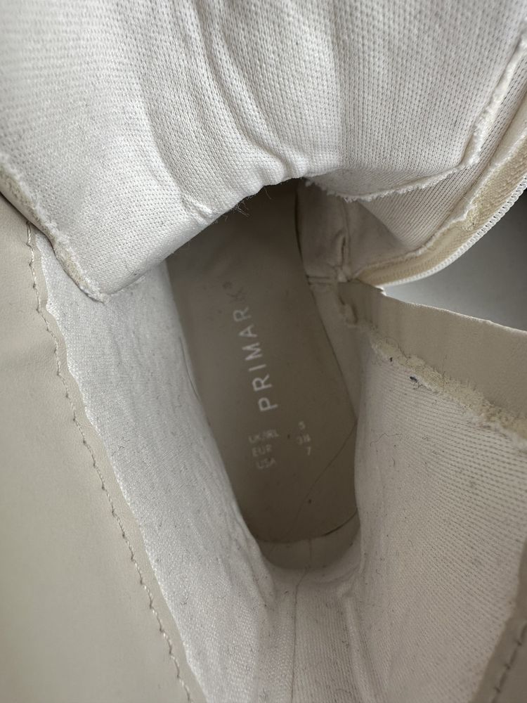 Взуття Primark