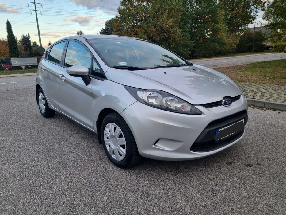 Ford Fiesta 1,2 stan bdb salon pl