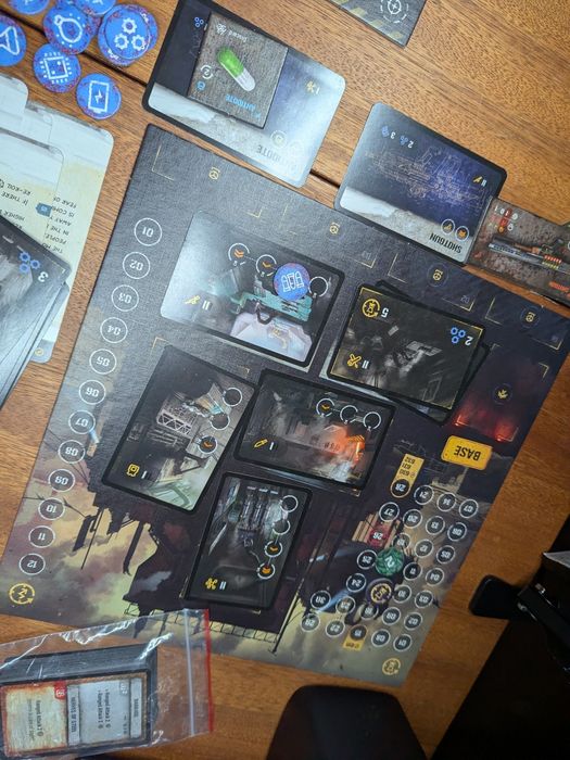 The Hunters A.D. 2114 + Hybrids + Shiptown + Huntsville(настільна гра)