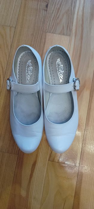 Eleganckie buty komunijne dla dziewczynki roz. 34 MIKO

polskiego prod
