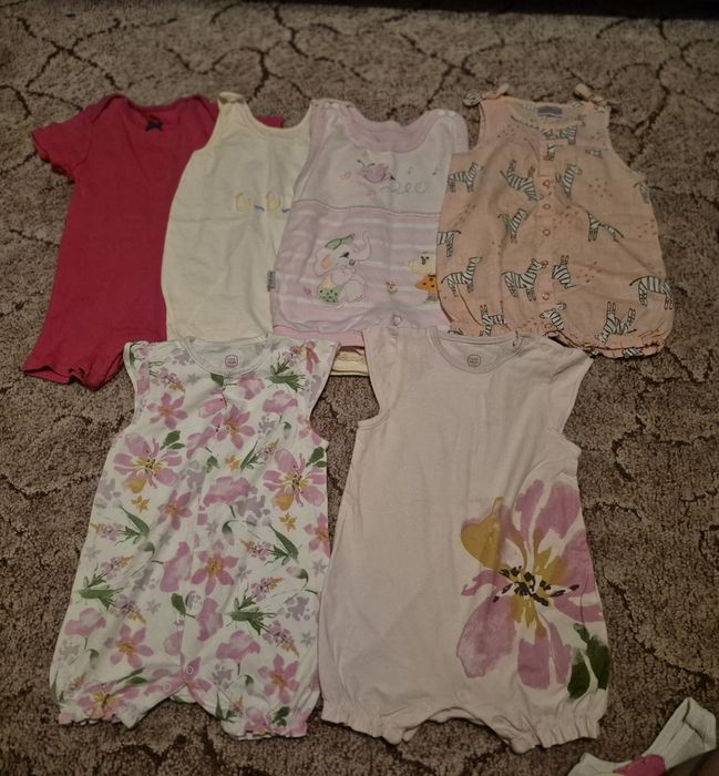 Віддам дитячі речі