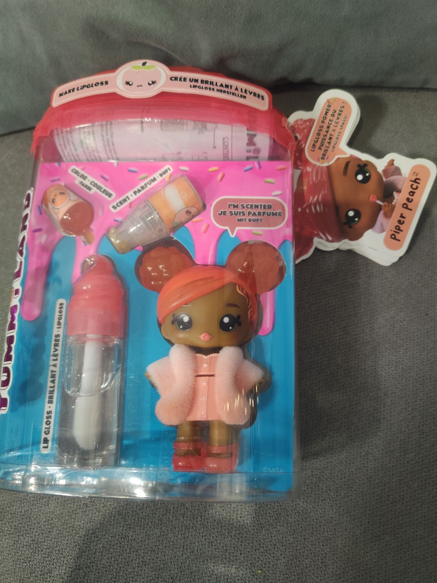 Lalka laleczki Yummiland lipgloss produkcja błyszczyków błyszczyk