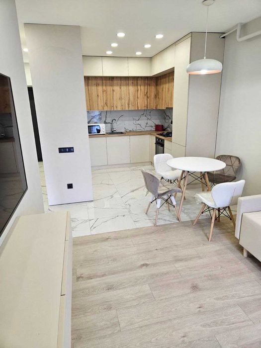 Ремонт під ключ: Квартир, Приватних будинків та Офісів