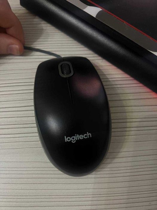 Компютерна миша Logitech M90 Full-size