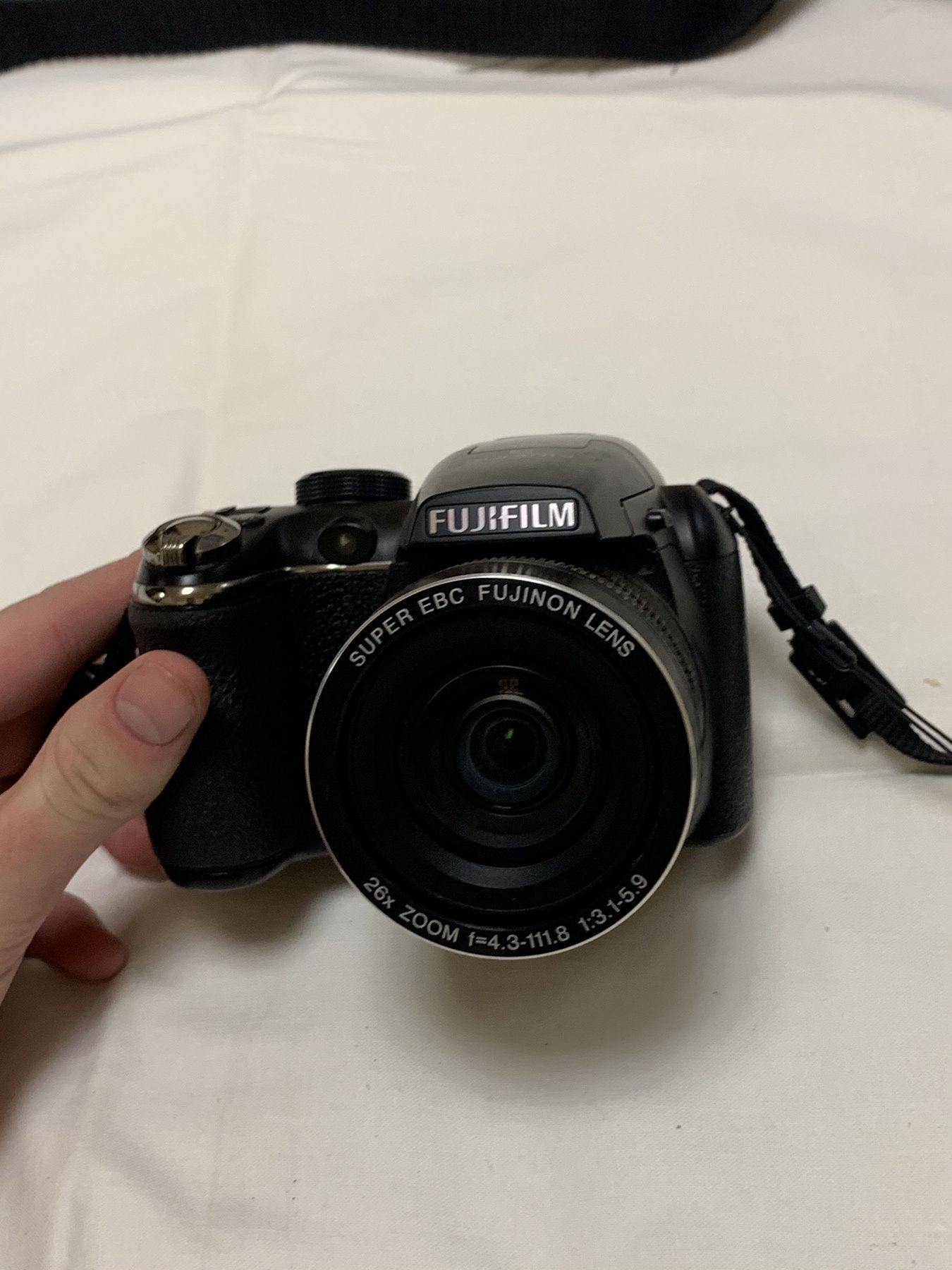 Продам фотоаппарат FUJIFILM FINEPIX S4300