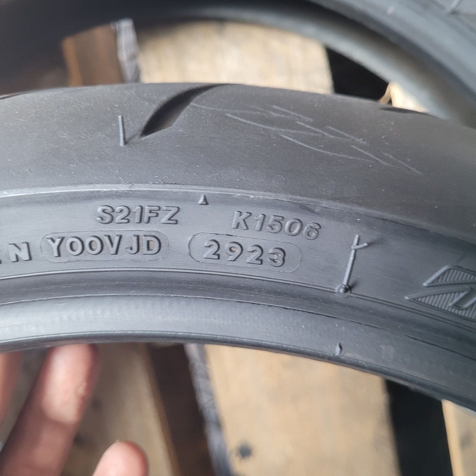 bridgestone battlax hypersport s21f 120/70-R17