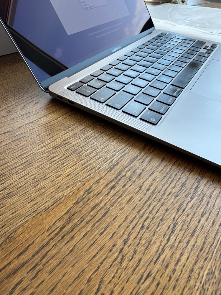 13 Inch M1 MacBook Air