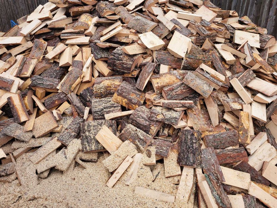 Zrzyny sosnowe tartaczne, drewno opałowe