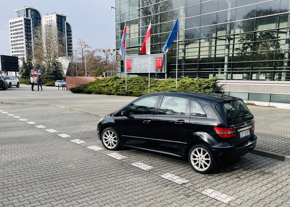 Mercedes b klasa w 245 serwisowany kola letnie oraz zimowe zadbany