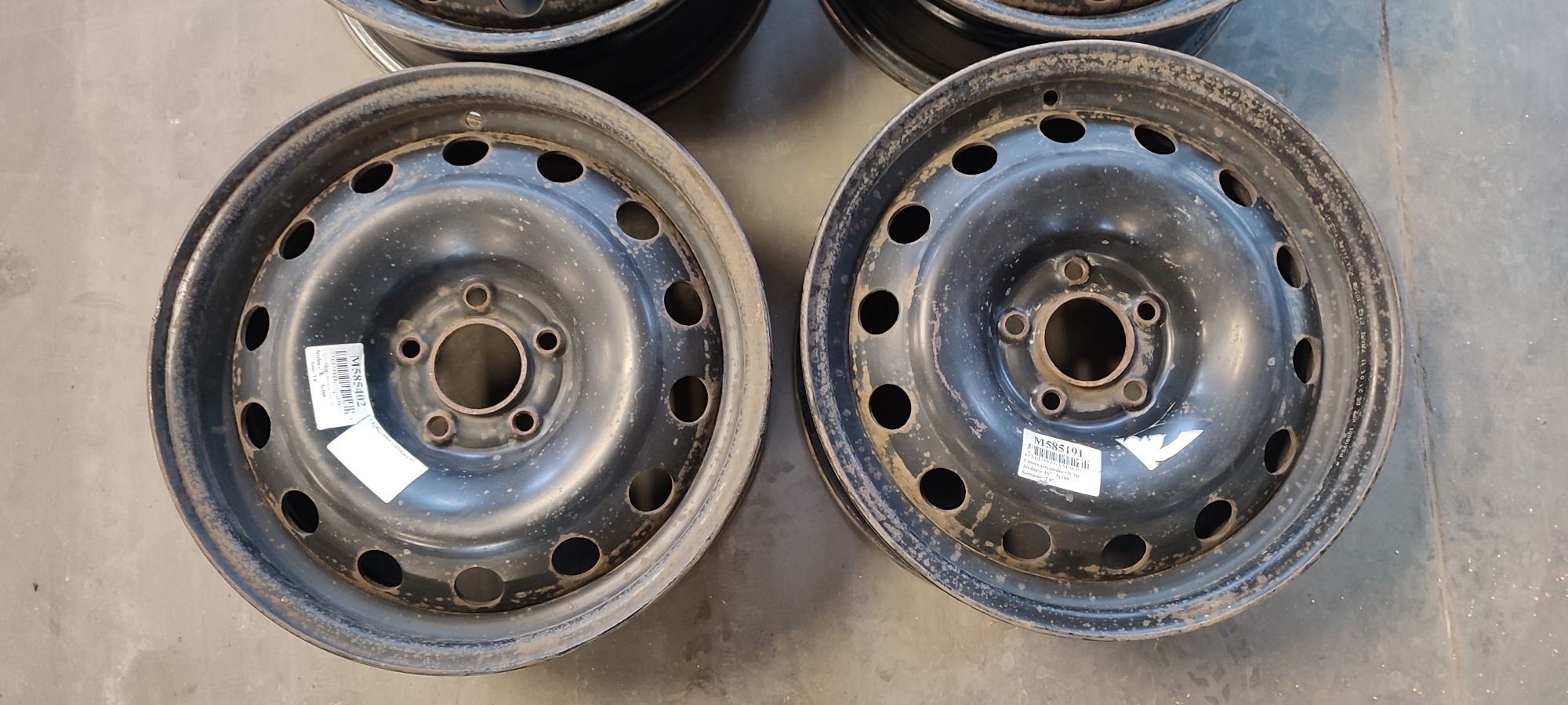 16" 5x108 komplet używanych felg stalowych Citroen np C5