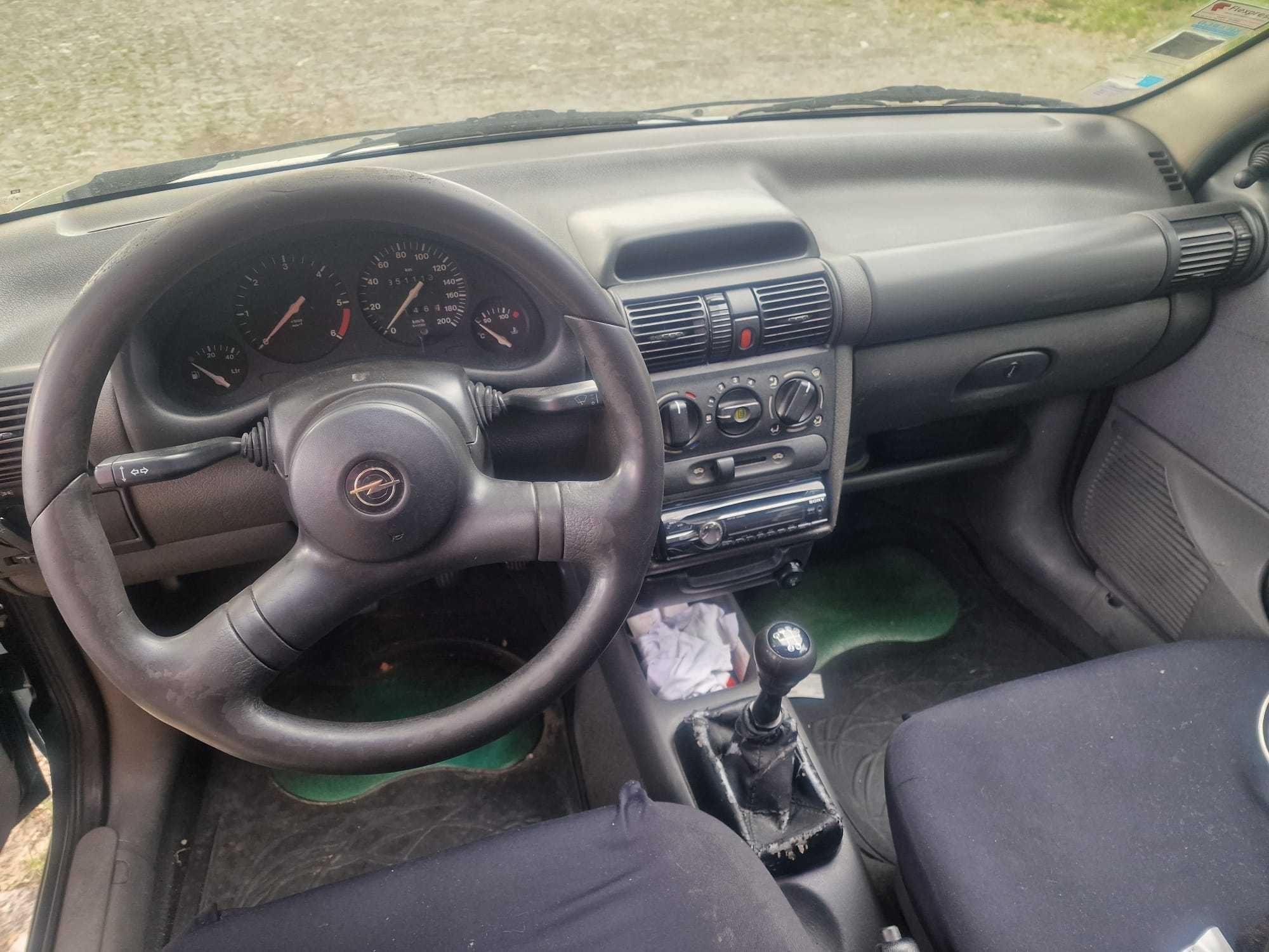 Opel Corsa B 1.5TD Gasóleo (3P, 5 lugares)
