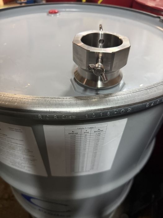 Adaptery do pomp beczkowych . 2szt