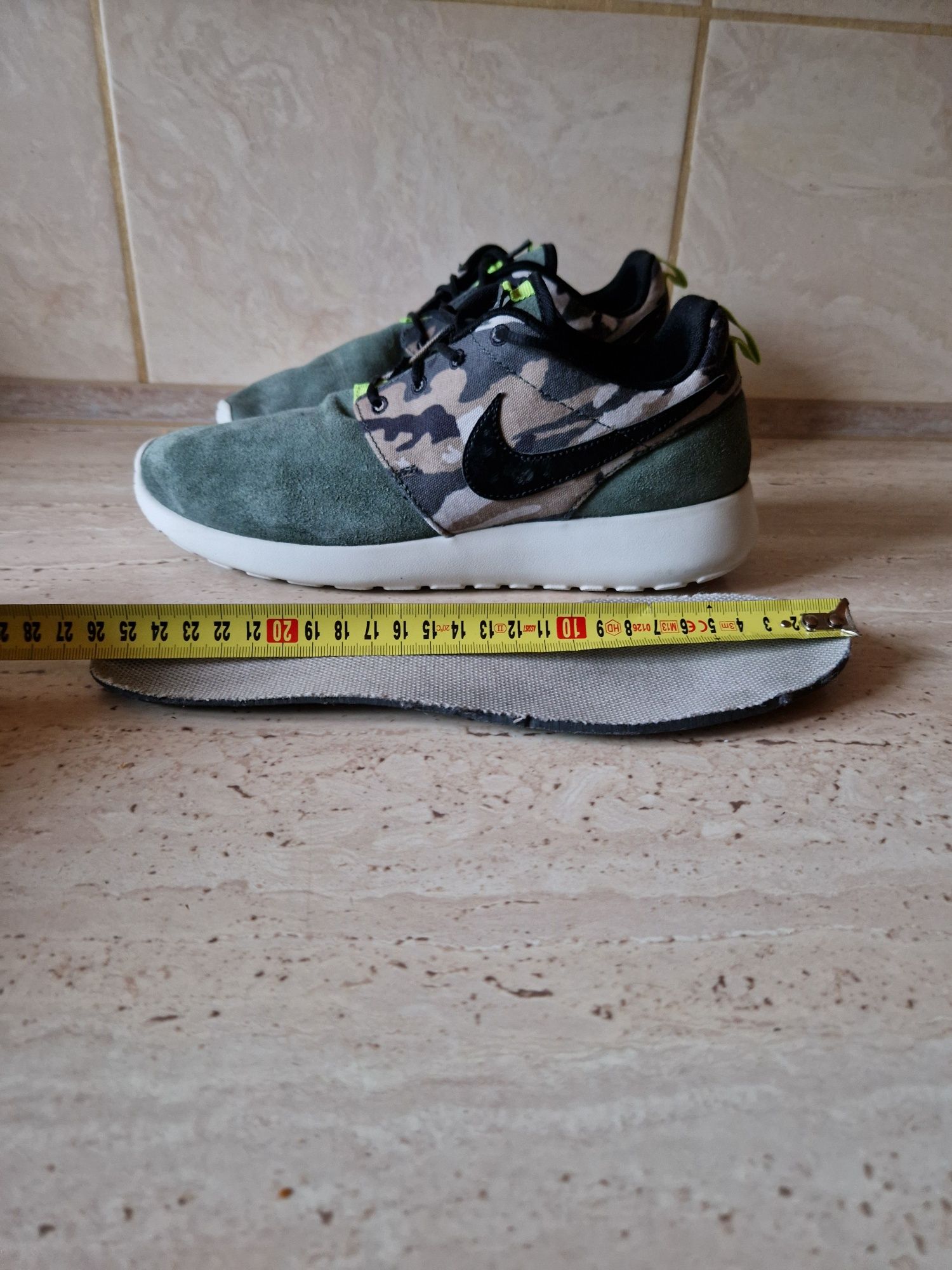 Buty Nike roshe run kaki militaire r 40