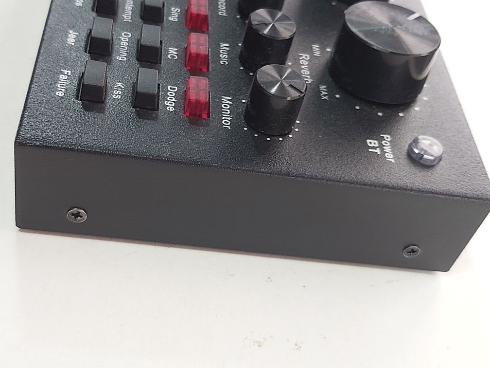 Звукова карта UKC V8 зовнішня з Bluetooth та вбудованими пресетами