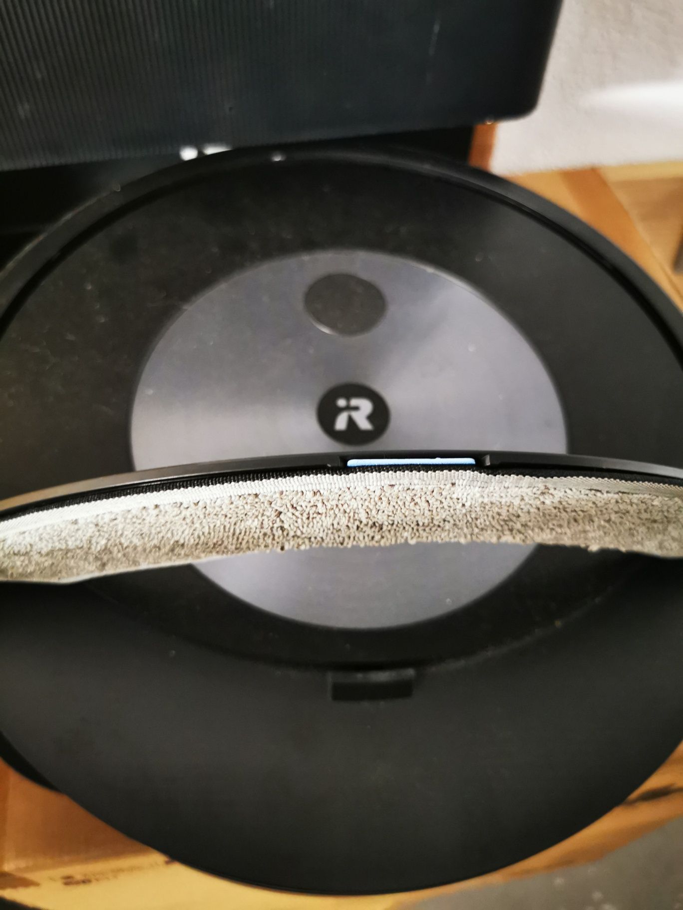 Aspirador robot e mopa Roomba Combo j7+