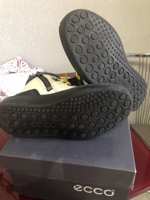 Демисезонные ботинки Ecco